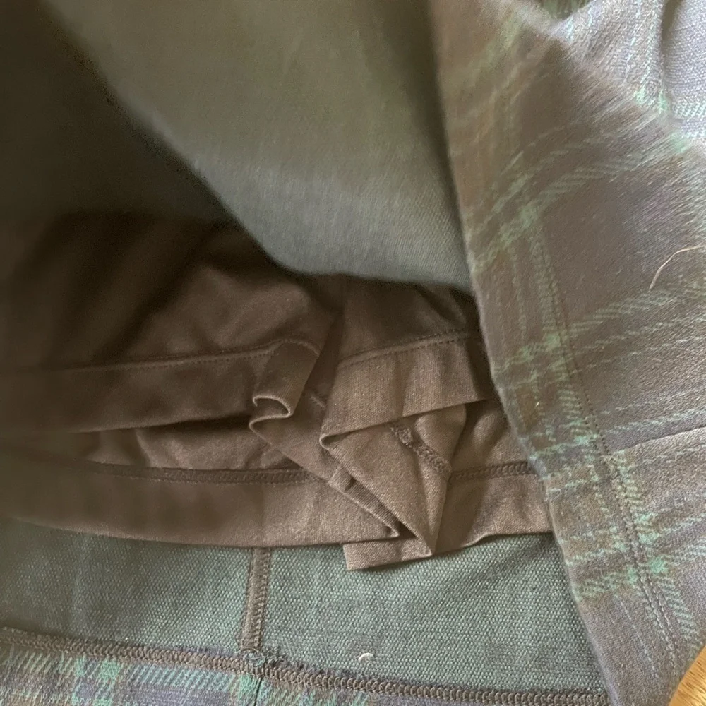 Abercrombie Plaid Belted Skort - Black and Green